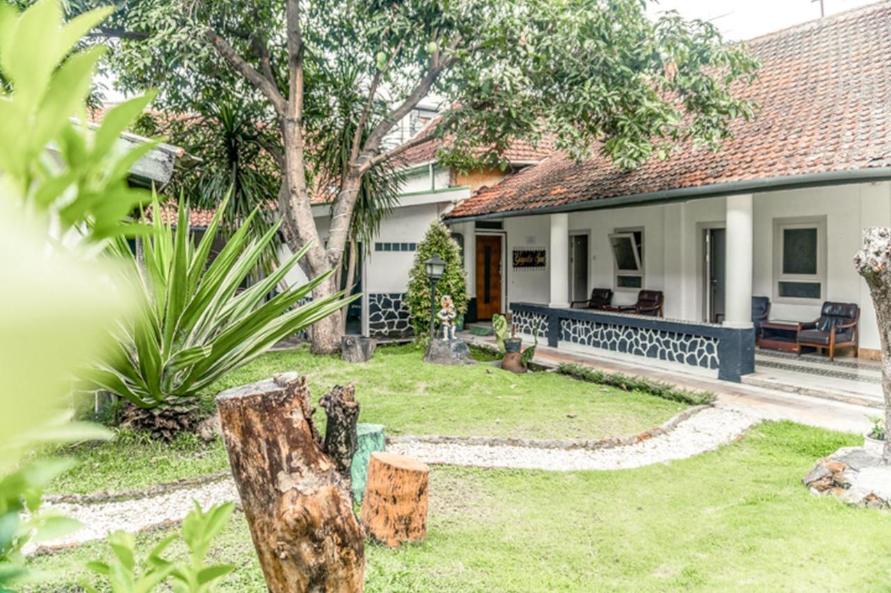 Riche Heritage Hotel Malang Exteriör bild