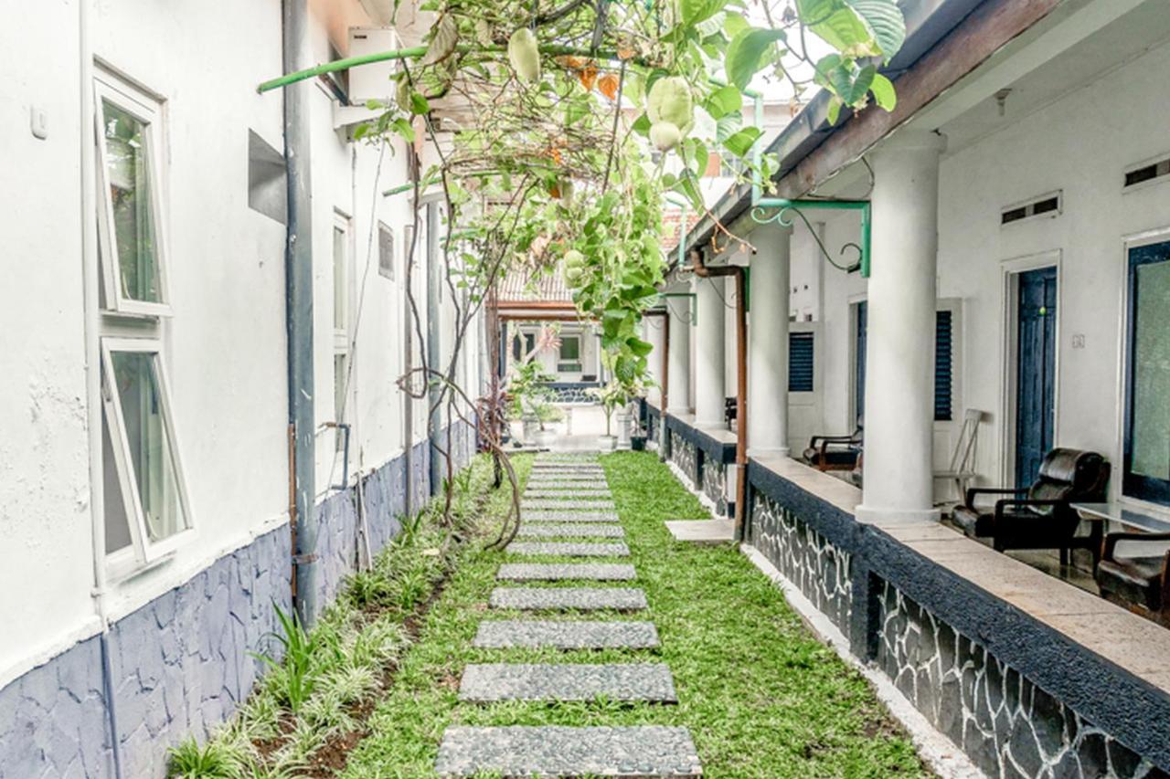 Riche Heritage Hotel Malang Exteriör bild