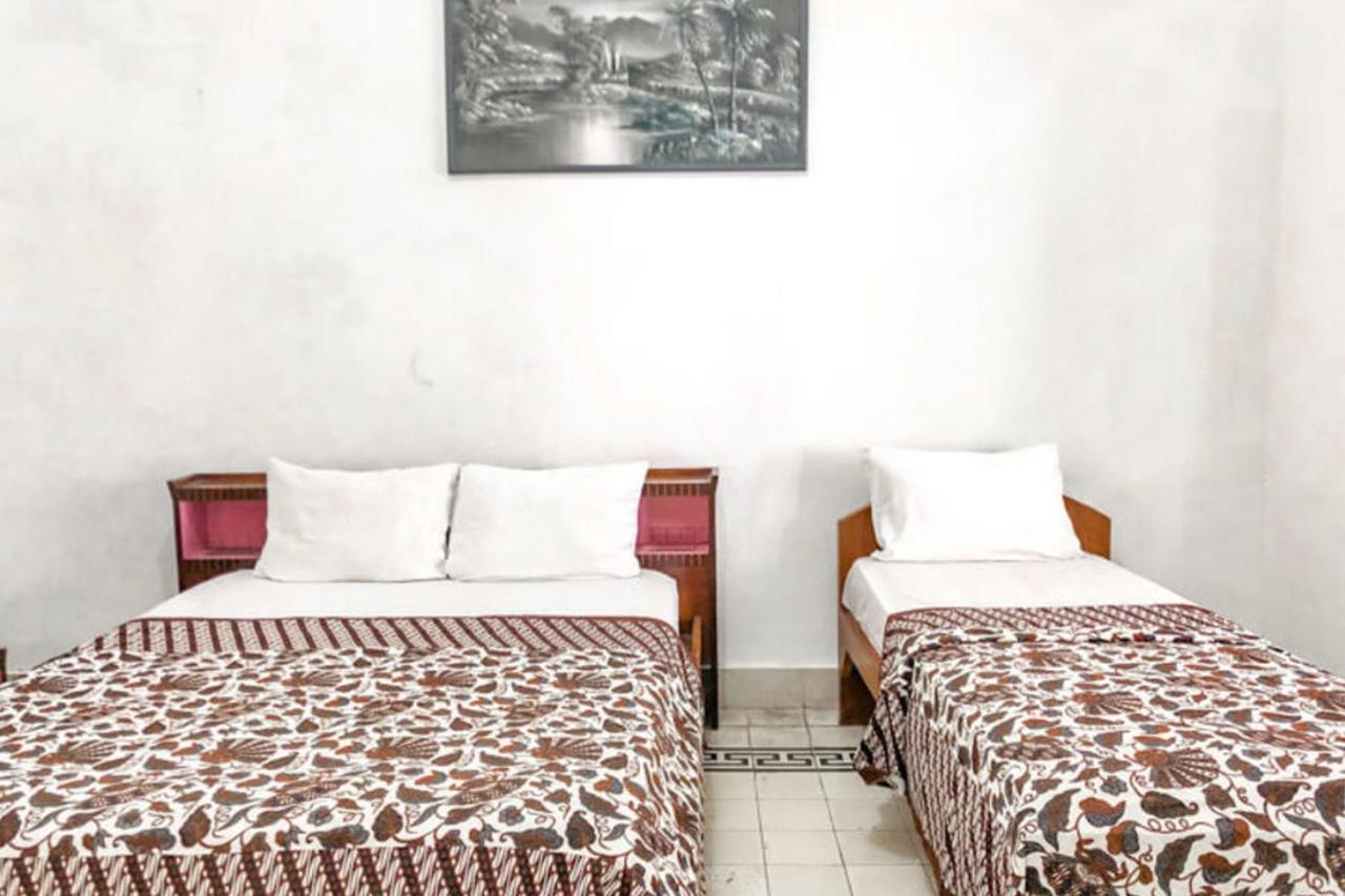 Riche Heritage Hotel Malang Exteriör bild