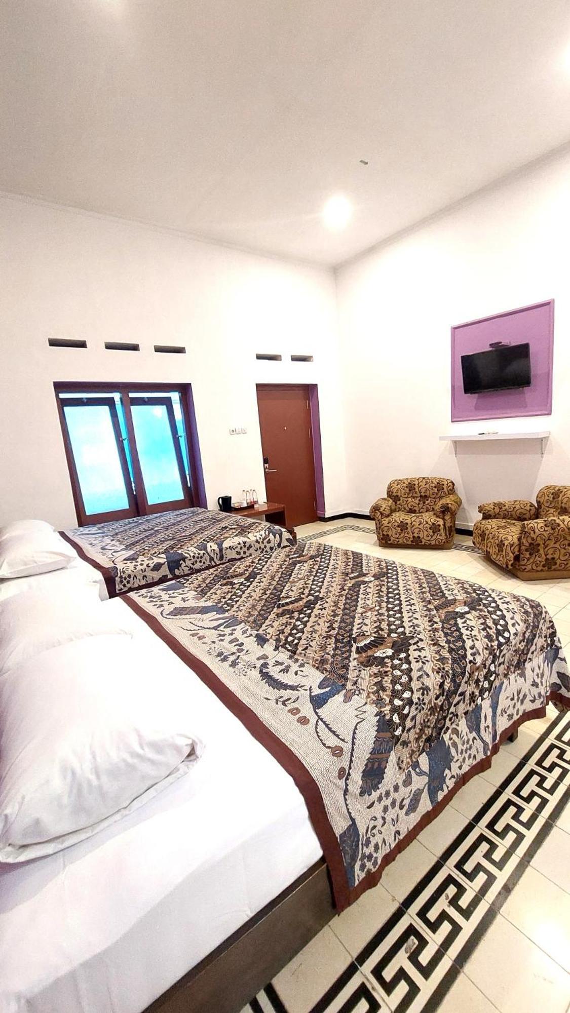 Riche Heritage Hotel Malang Exteriör bild