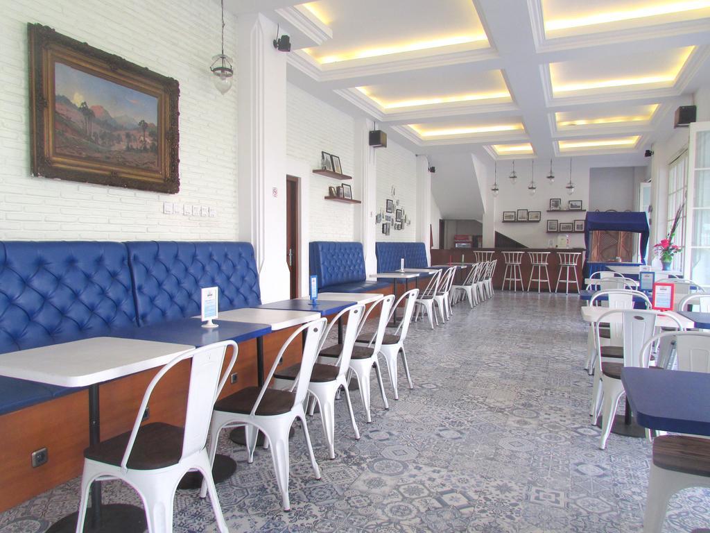 Riche Heritage Hotel Malang Exteriör bild