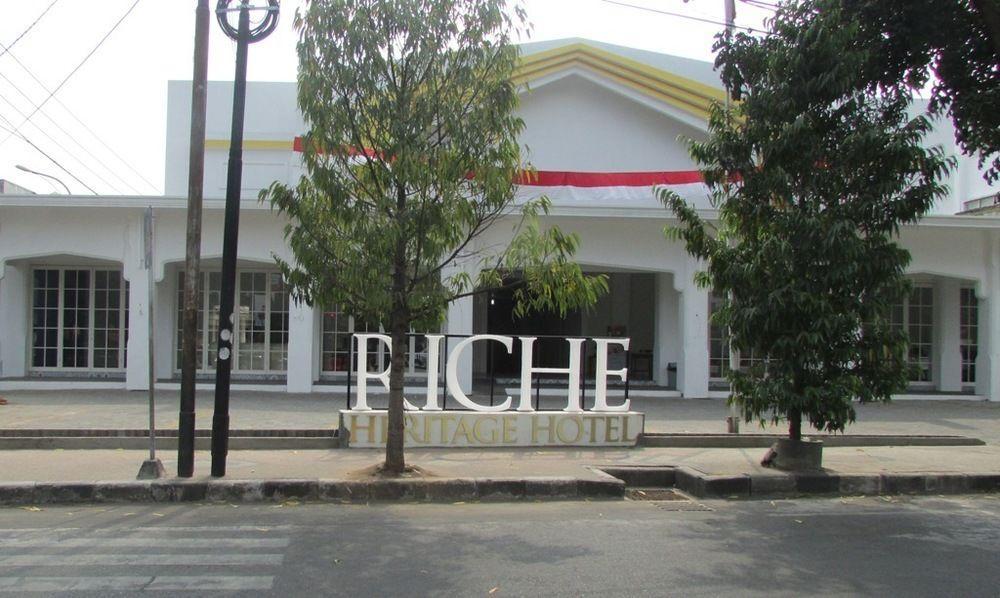 Riche Heritage Hotel Malang Exteriör bild